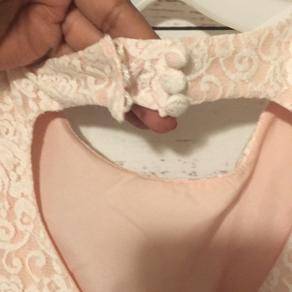 David’s bridal flower girl dress - Picture 4 of 8